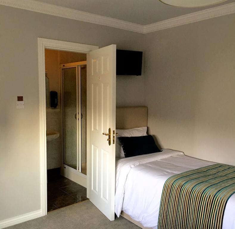 Westwinds Guestlodge Galway Exterior foto